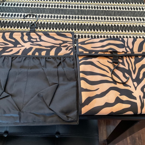 Toiletry Bags - Picture 1 of 5